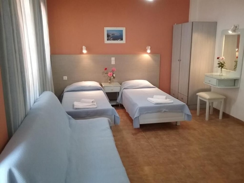 ILONA APARTMENTS 14/50