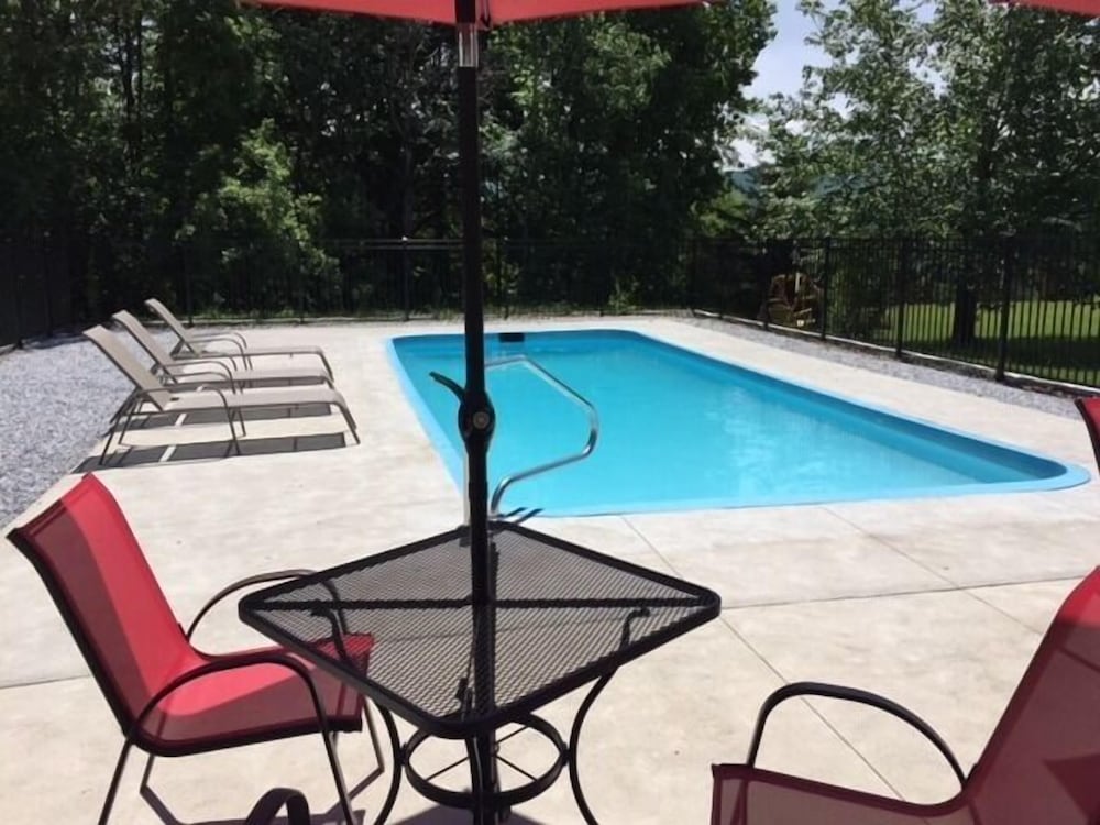 The Vermont Inn 31/50