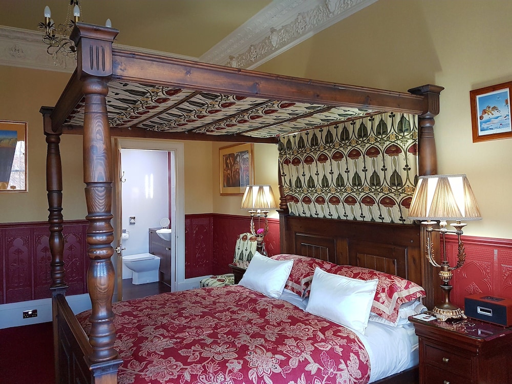 Four Poster, Luxury, King Bed