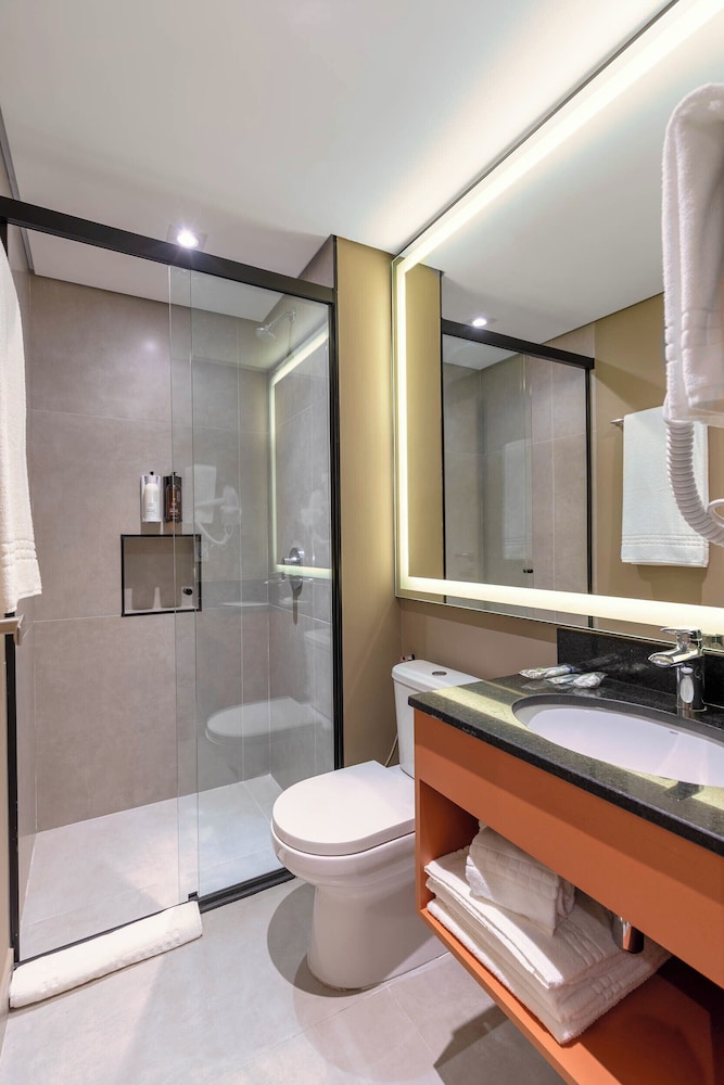 Cozzy Premium Paulista Hotel 68/70