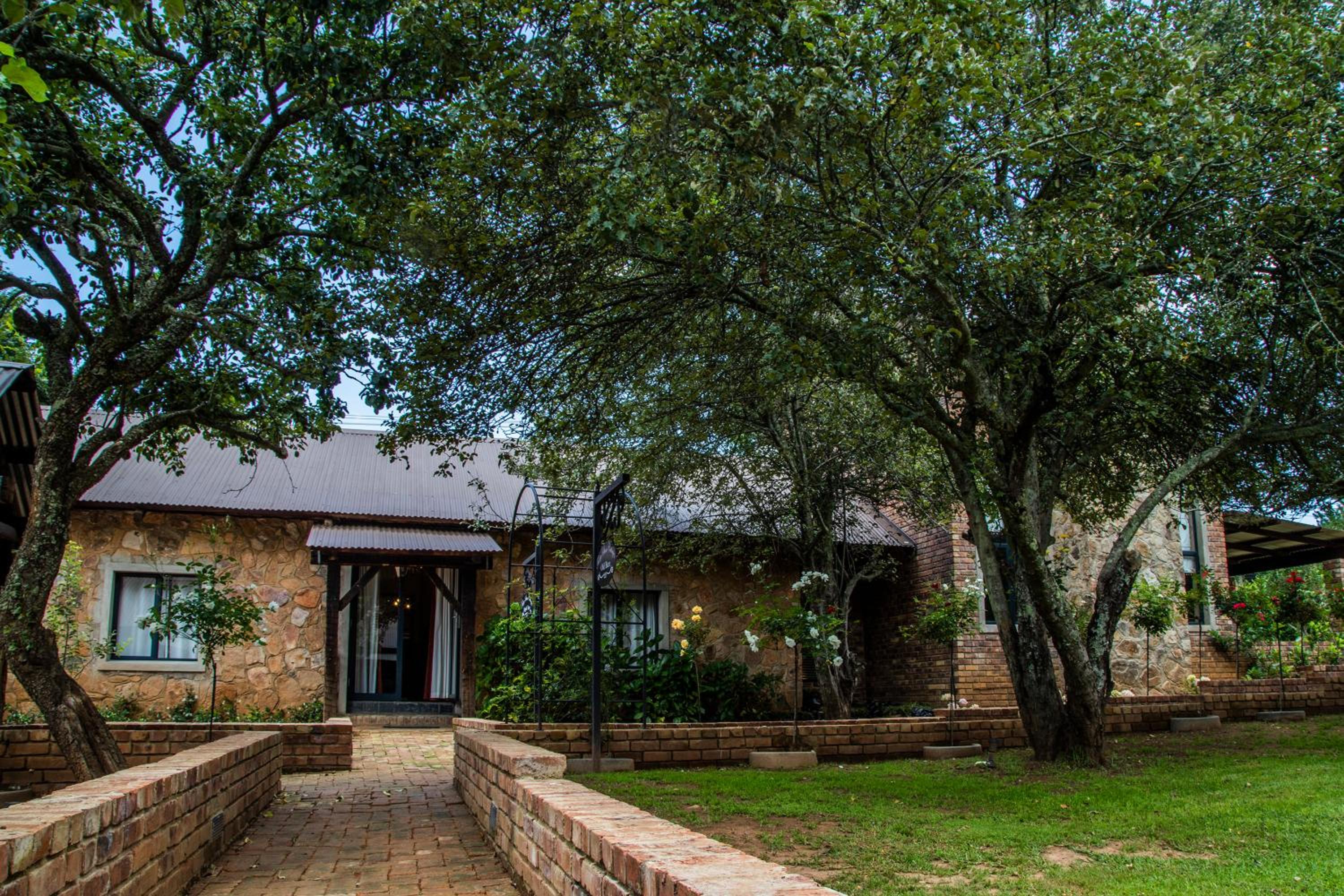Tarry-Stone Cottages 39/50