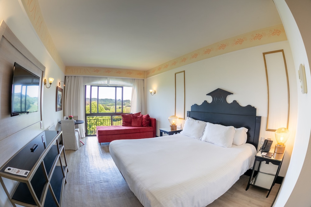 Renovated, King Bed