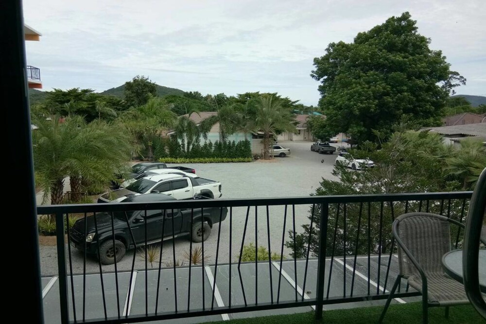 Sor Kor Sor Resort 5/61