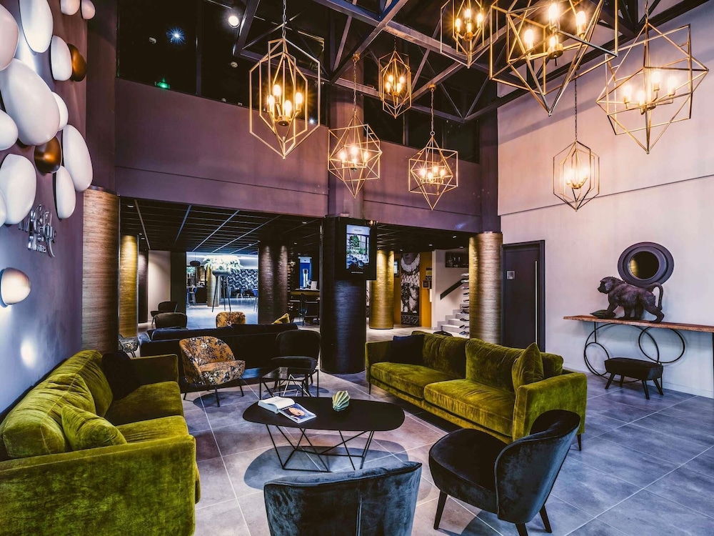 MERCURE PAU PALAIS DES SPORTS 44/67