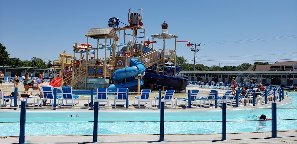 Cape Cod Family Resort 14/24