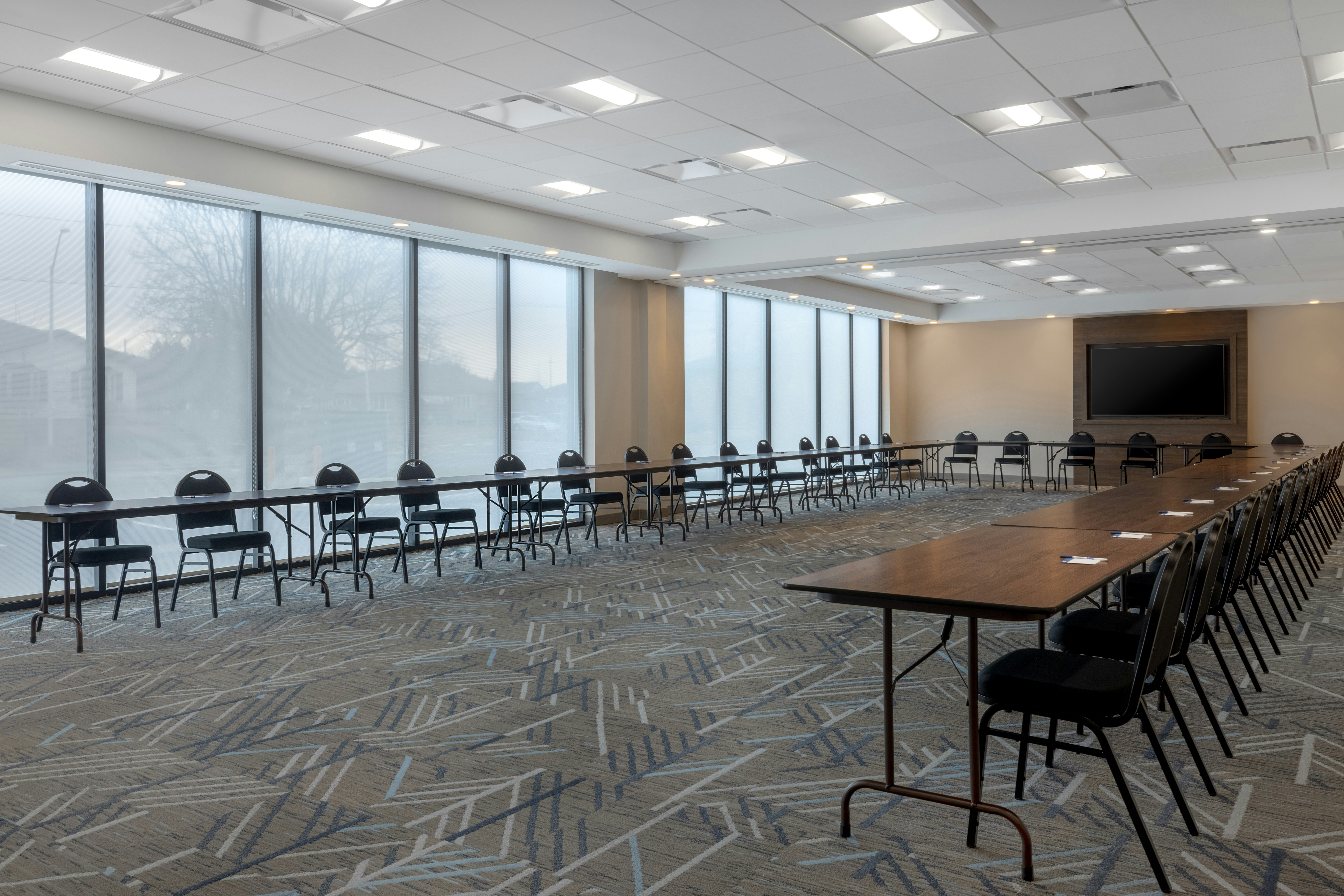 Holiday Inn Express & Suites St Thomas 37/50