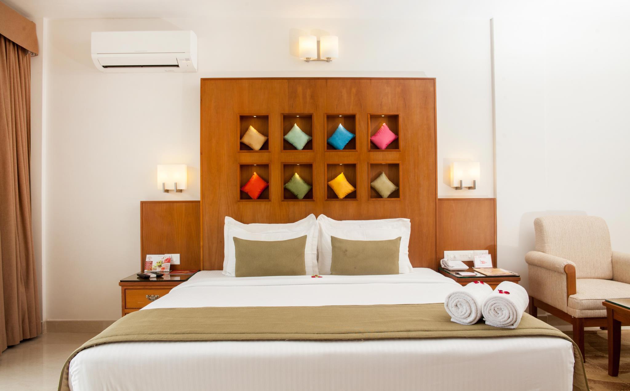 Premium, Double Bed, Valley View