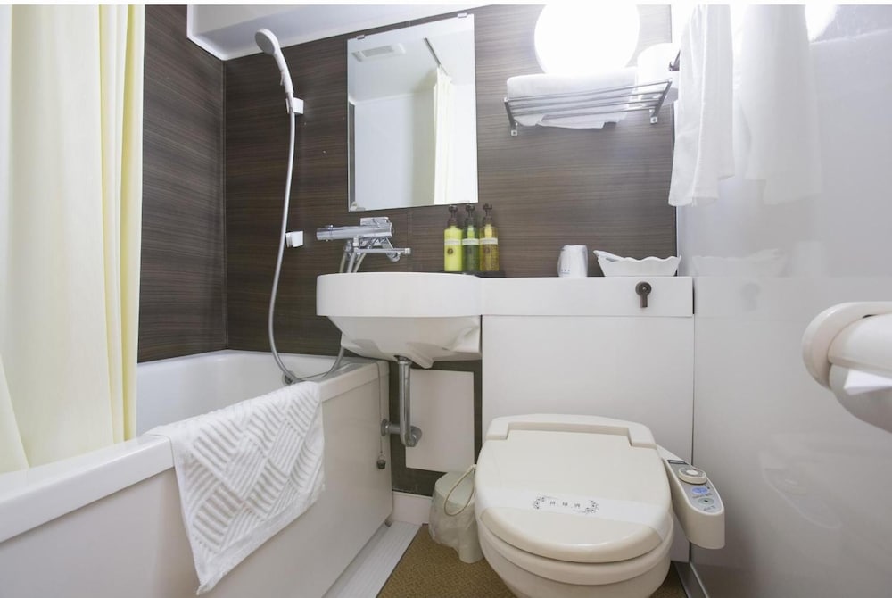 Hotel Tetora Tsurumi 22/23