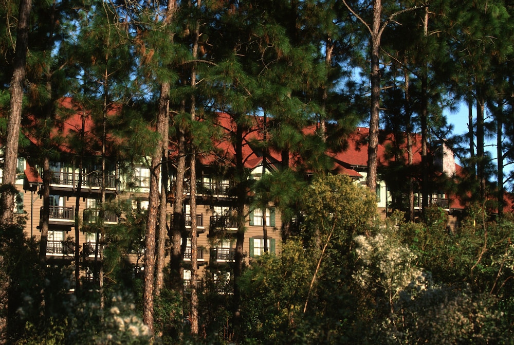 Boulder Ridge Villas at Disneys Wilderness Lodge 46/54