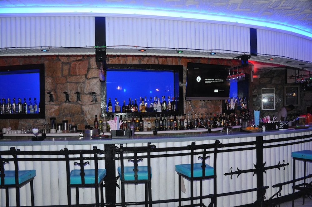 CLUB AQUARIUM APART 36/50