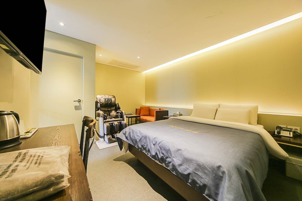 Hotel Myeongjak 23/67