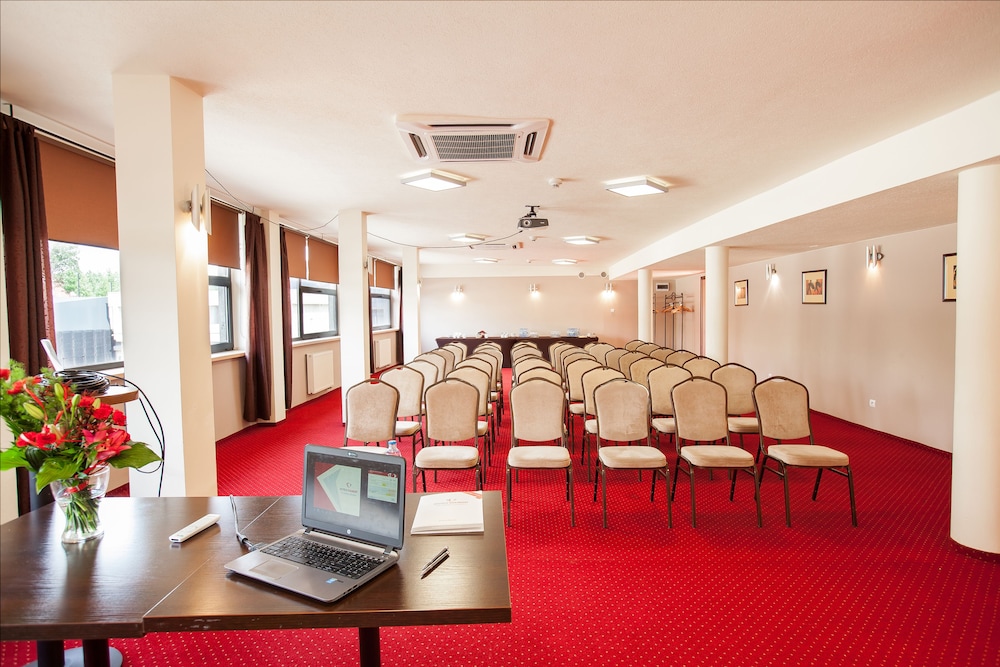 Hotel Diament Spodek Katowice 22/28