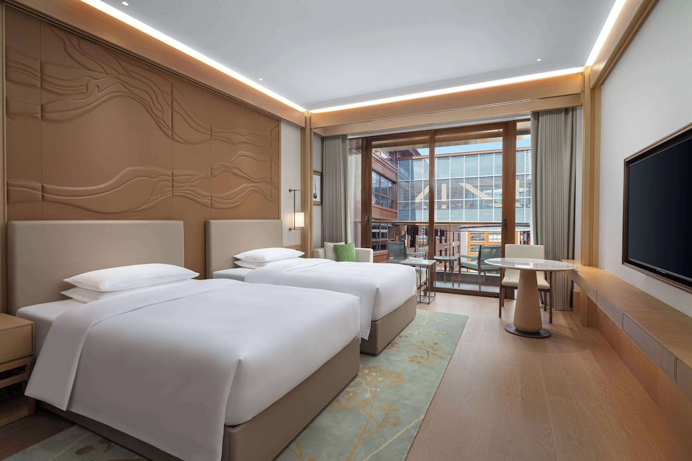 Wyndham Grand Xinchang Downtown 13/28