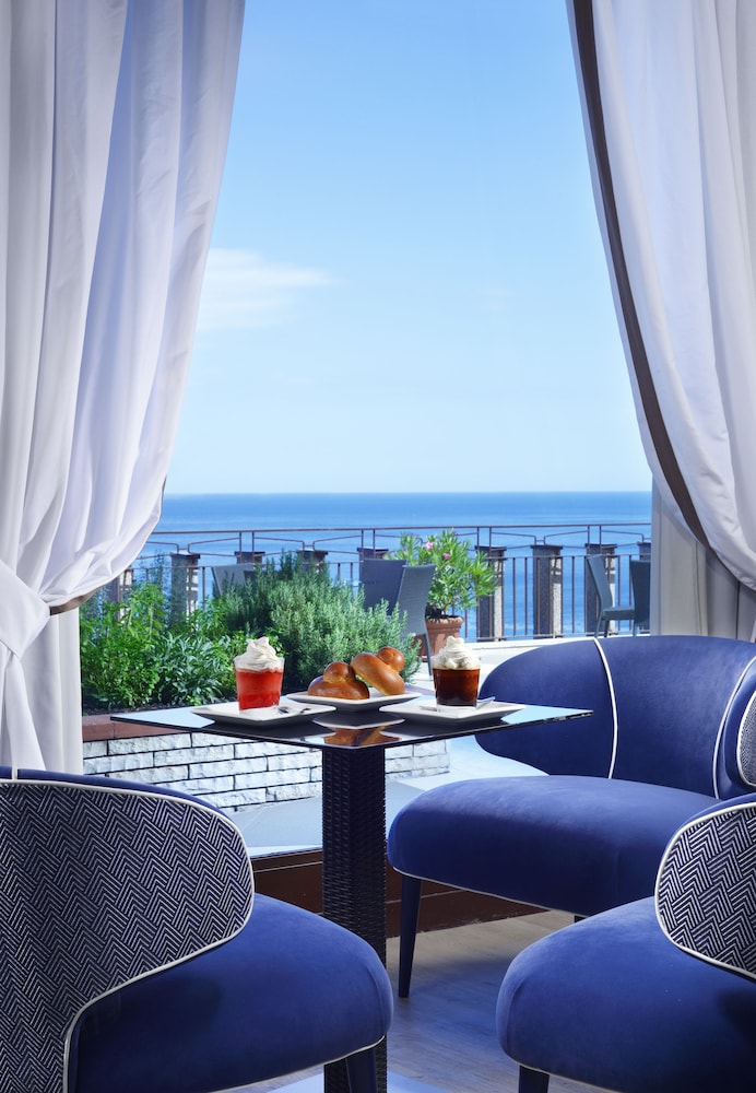 UNAHOTELS Capotaormina 47/81