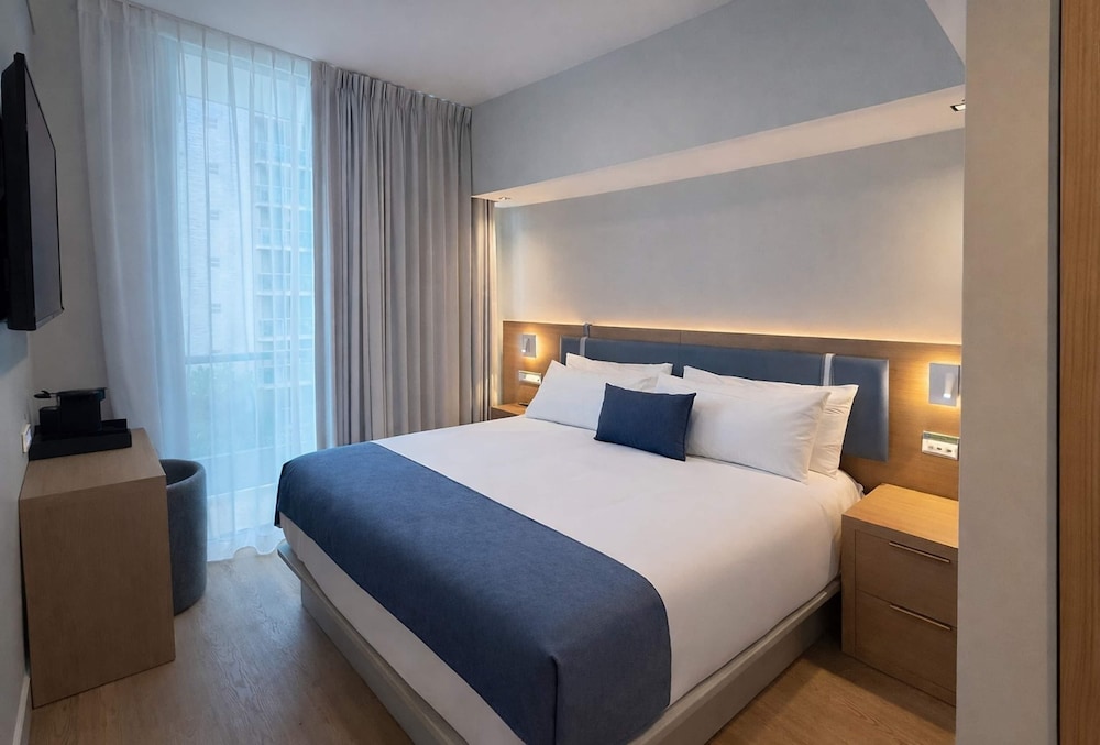 Dolce by Wyndham Miami Beach 23/59