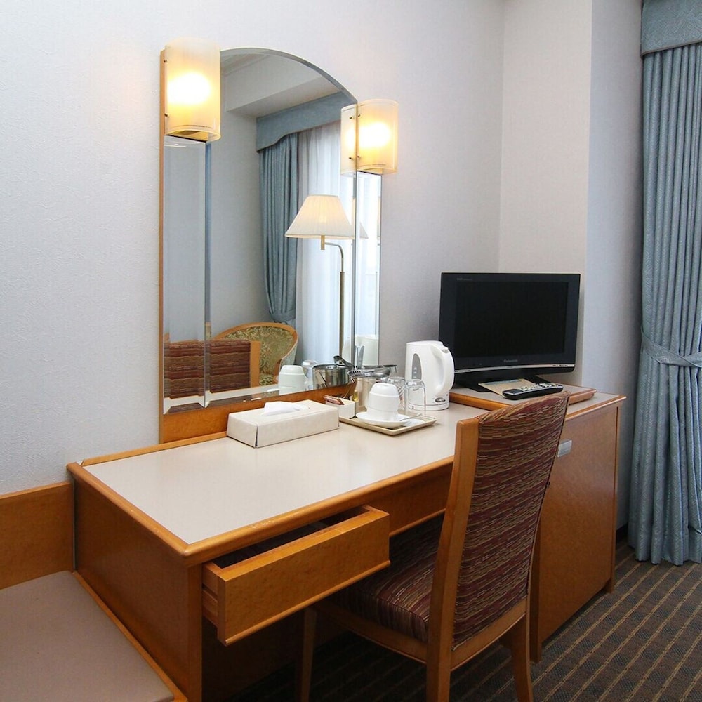 Hotel Springs Makuhari 59/67