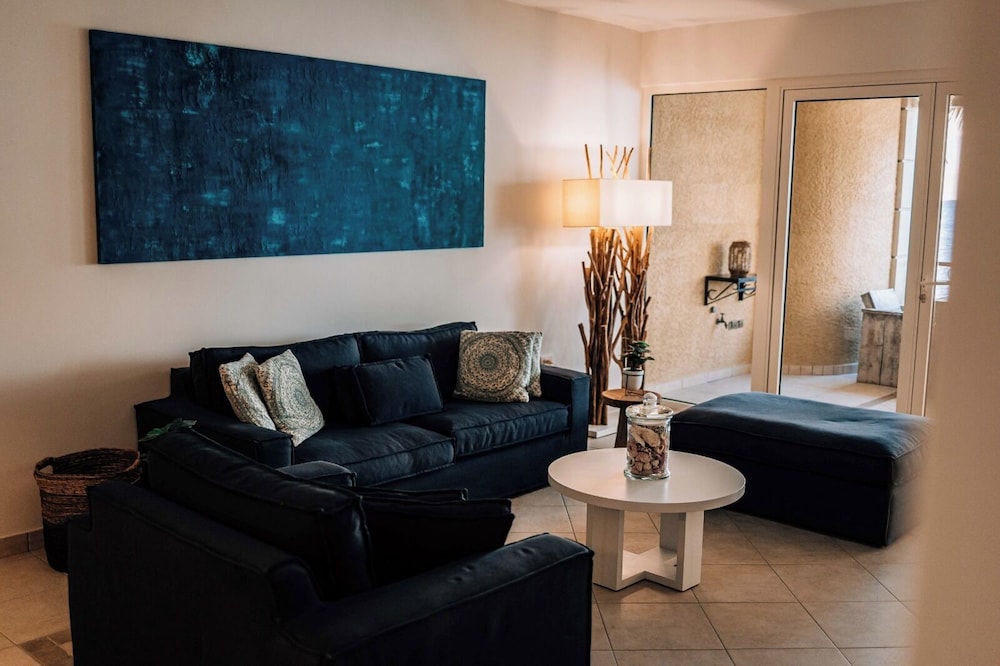 The Bellafonte - Luxury Oceanfront Hotel 18/50