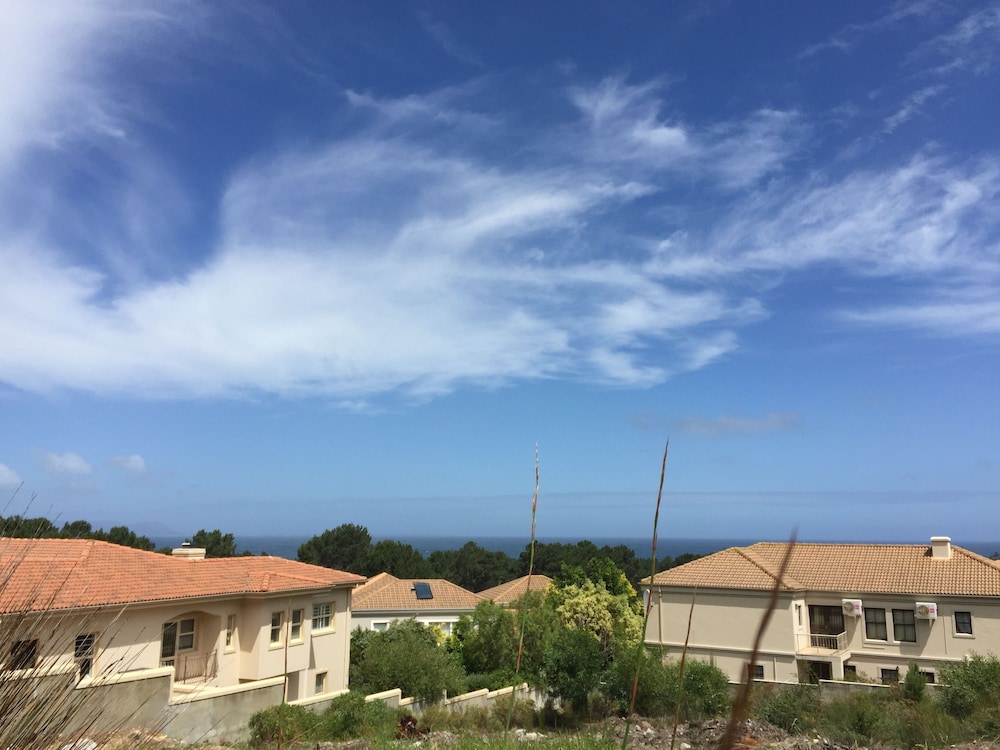Hermanus Heights Villa 18/26