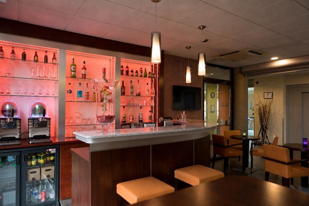 Hotel the Originals Saint Etienne Aeroport Actuel 49/61