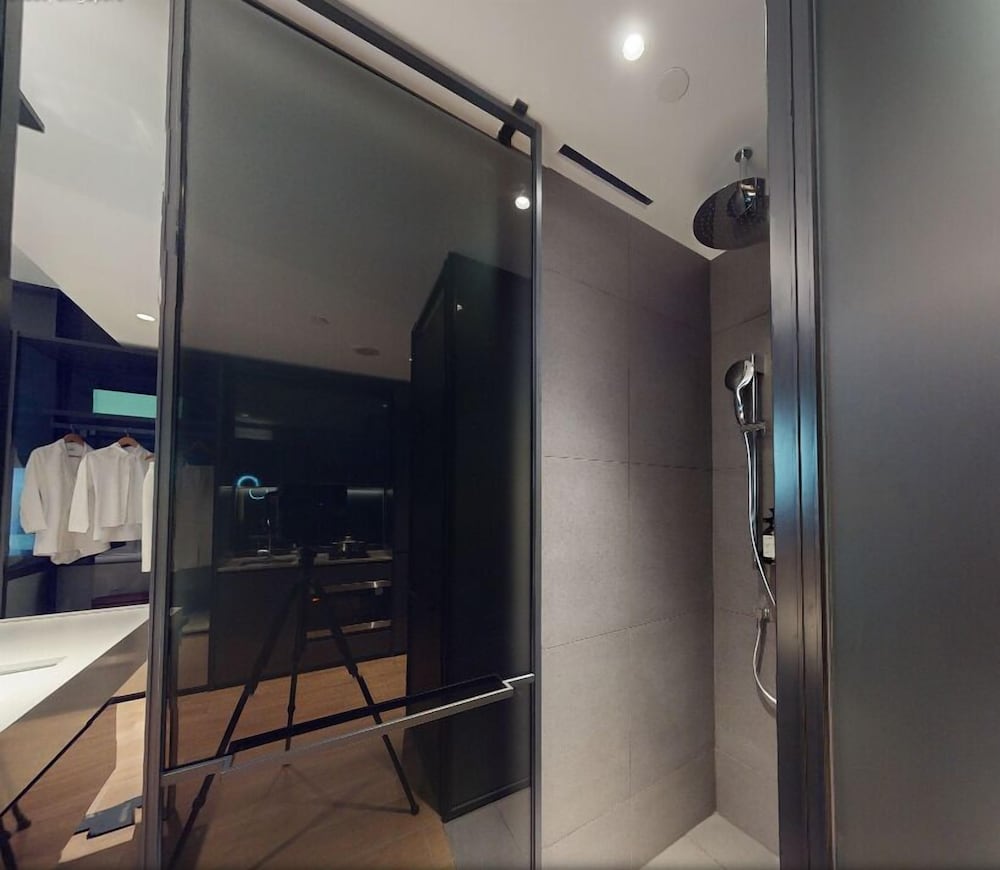 EXECUTIVE, STUDIO, RIVER VIEW, EXECUTIVE LOUNGE ACCESS