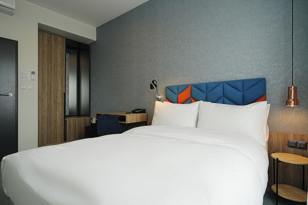 ECONOMY, DOUBLE BED