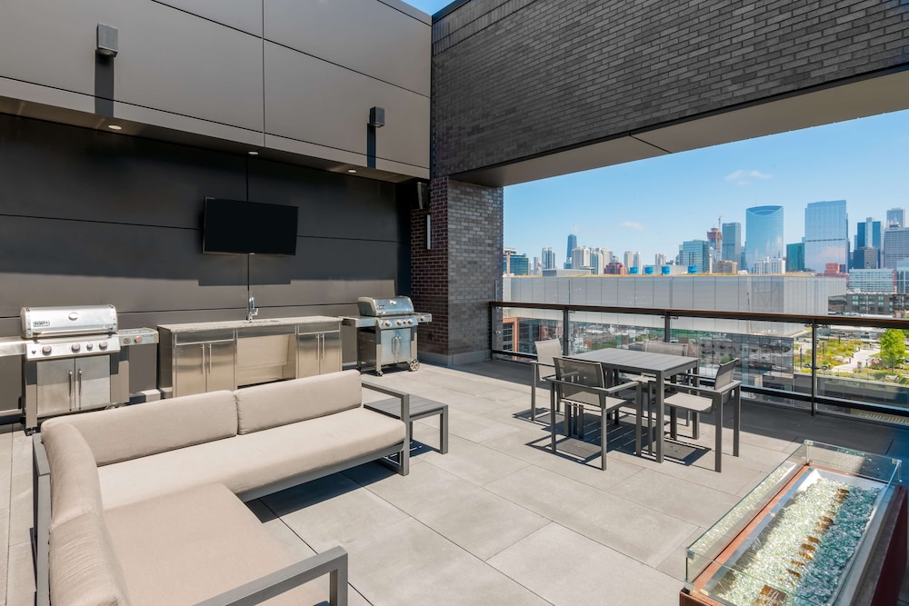Hyatt House Chicago West Loop 28/56