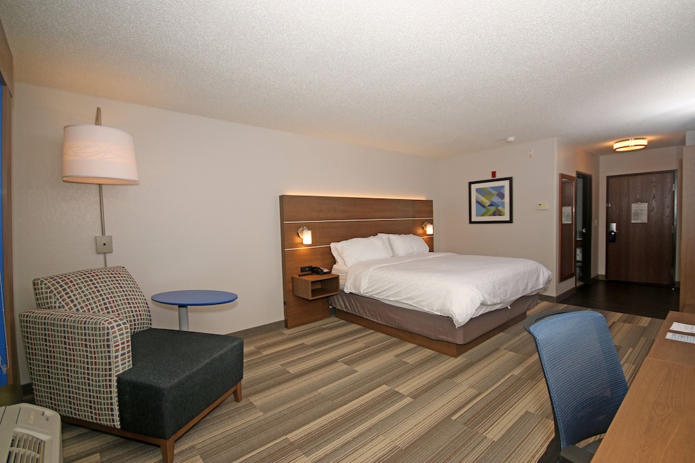 Holiday Inn Express Troutville - Roanoke North 30/60