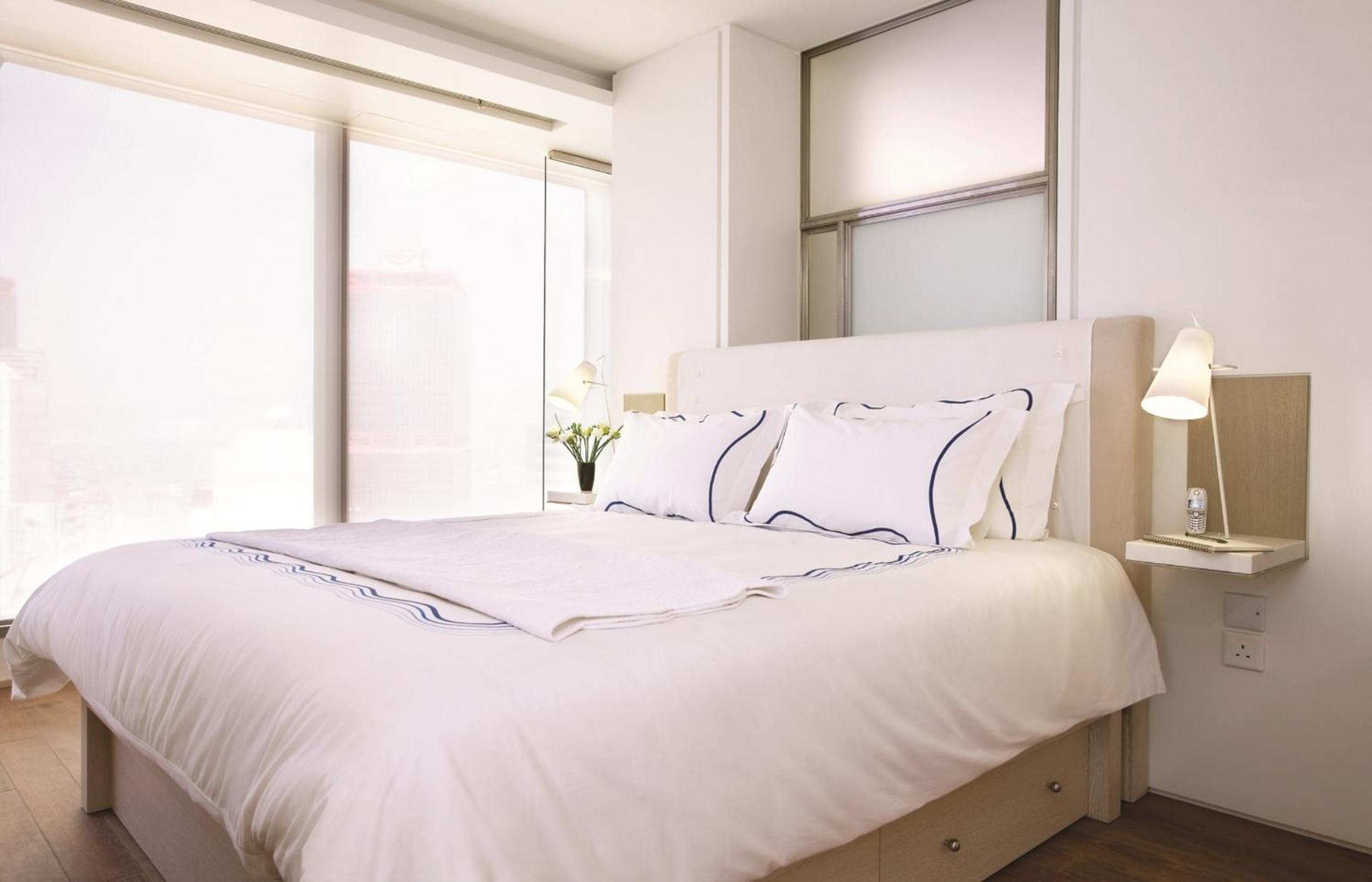 Harbor, Suite, Queen Bed, City View