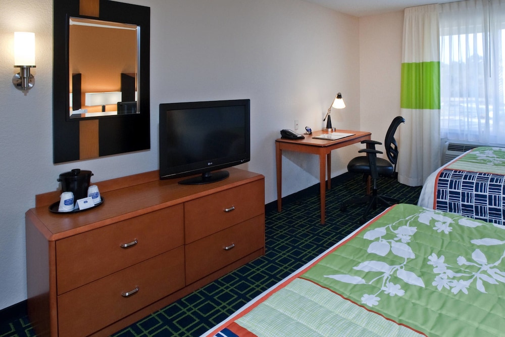Fairfield Inn Suites Albany 12/44