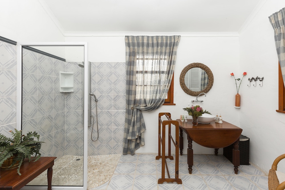 Royston Hall Guesthouse 7/32