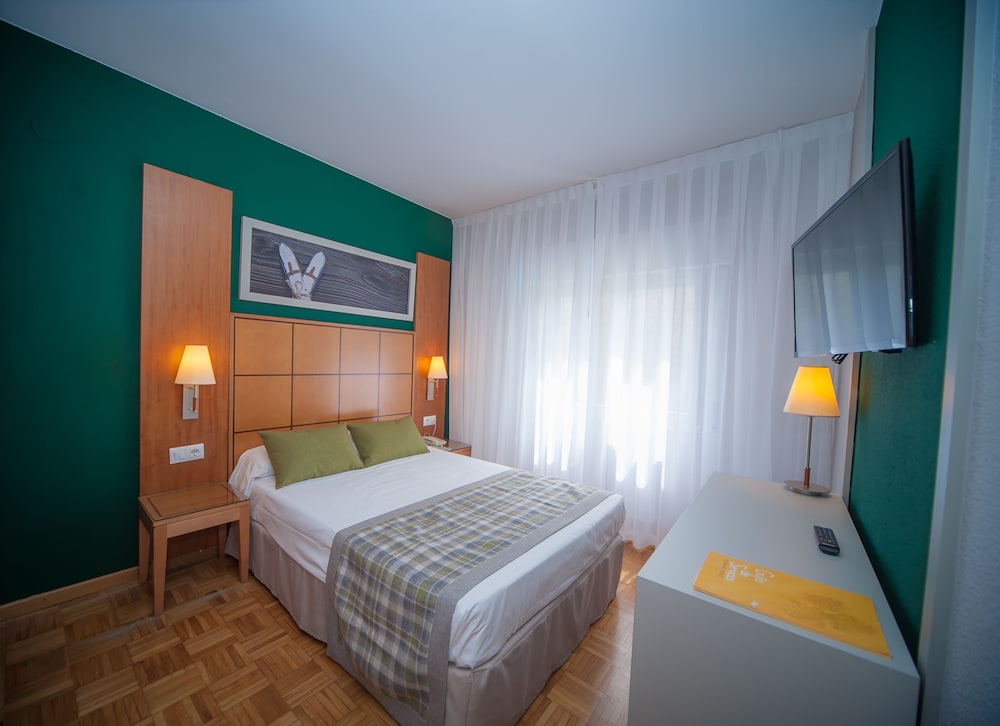 Gran Hotel de Jaca 13/50