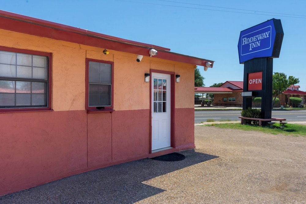 Rodeway Inn Post, TX 7/52