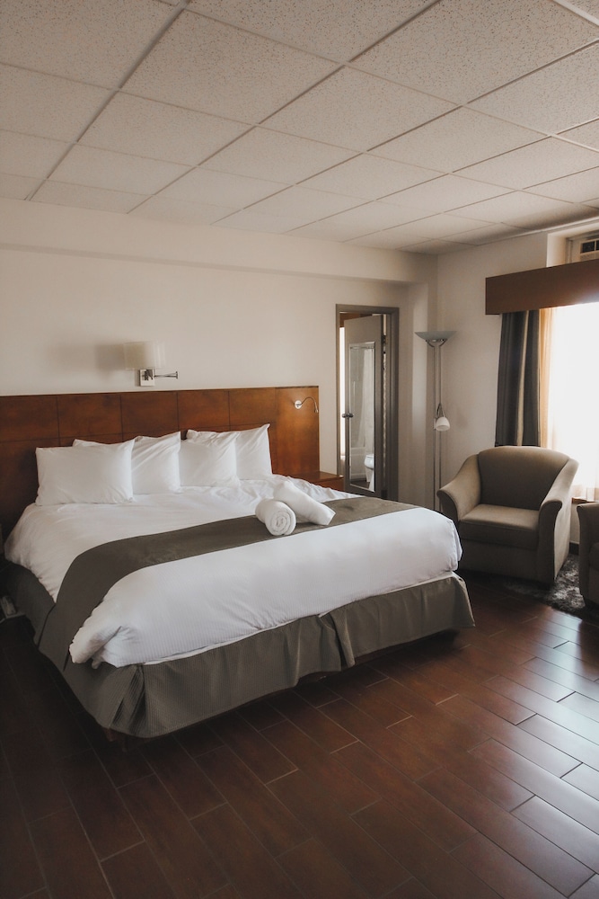 غرفة كومفورت بسرير كينج مع أريكة، Hotel du Fjord 3/6