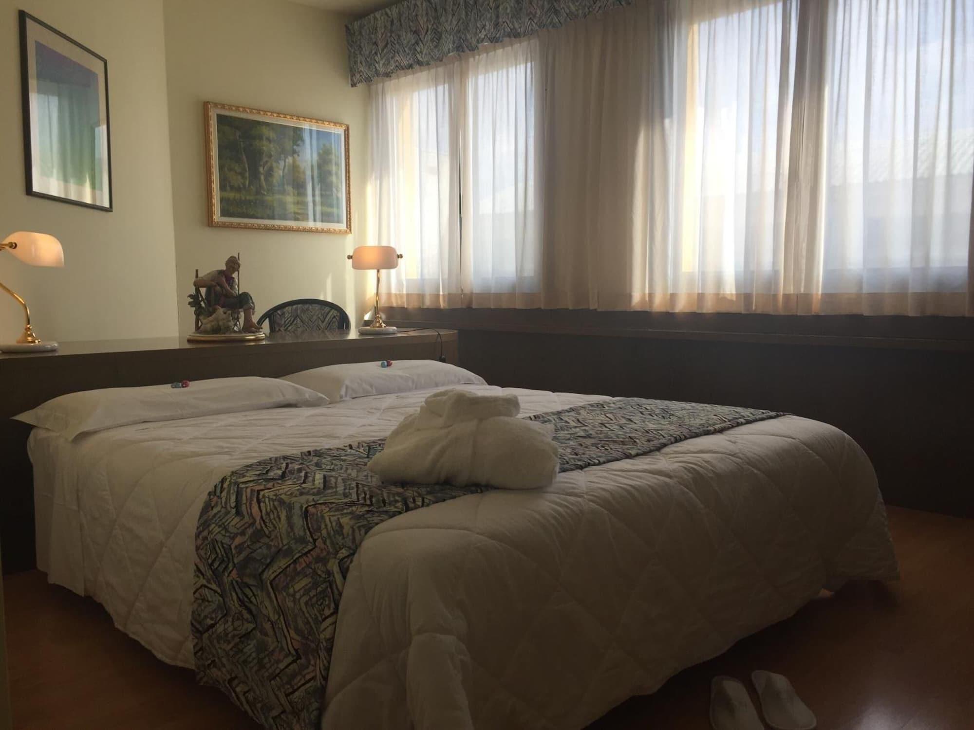 Hotel Melas 6/50