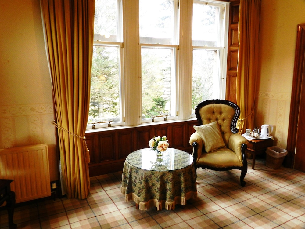 Ledgowan Lodge Hotel 36/72
