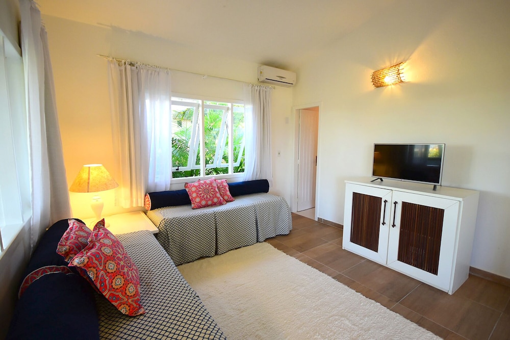Saint Tropez Praia Hotel 42/60