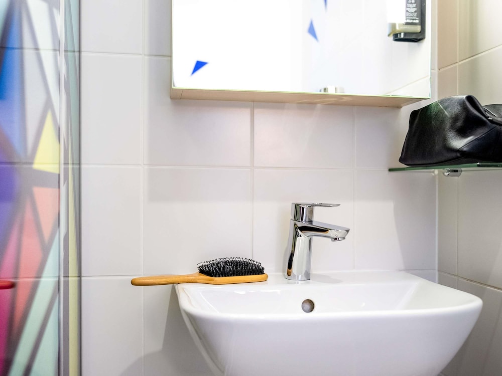 Ibis Styles Paris Maine Montparnasse 62/66
