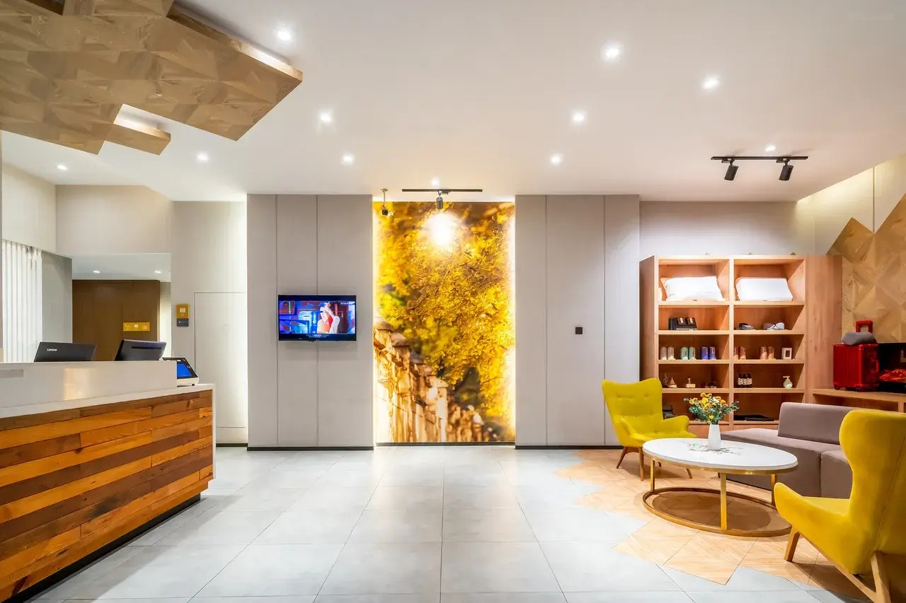 Atour Hotel Shanghai Lujiazui Minsheng Road subway station 5/19