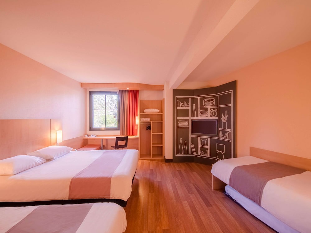 Ibis Sarlat 21/74