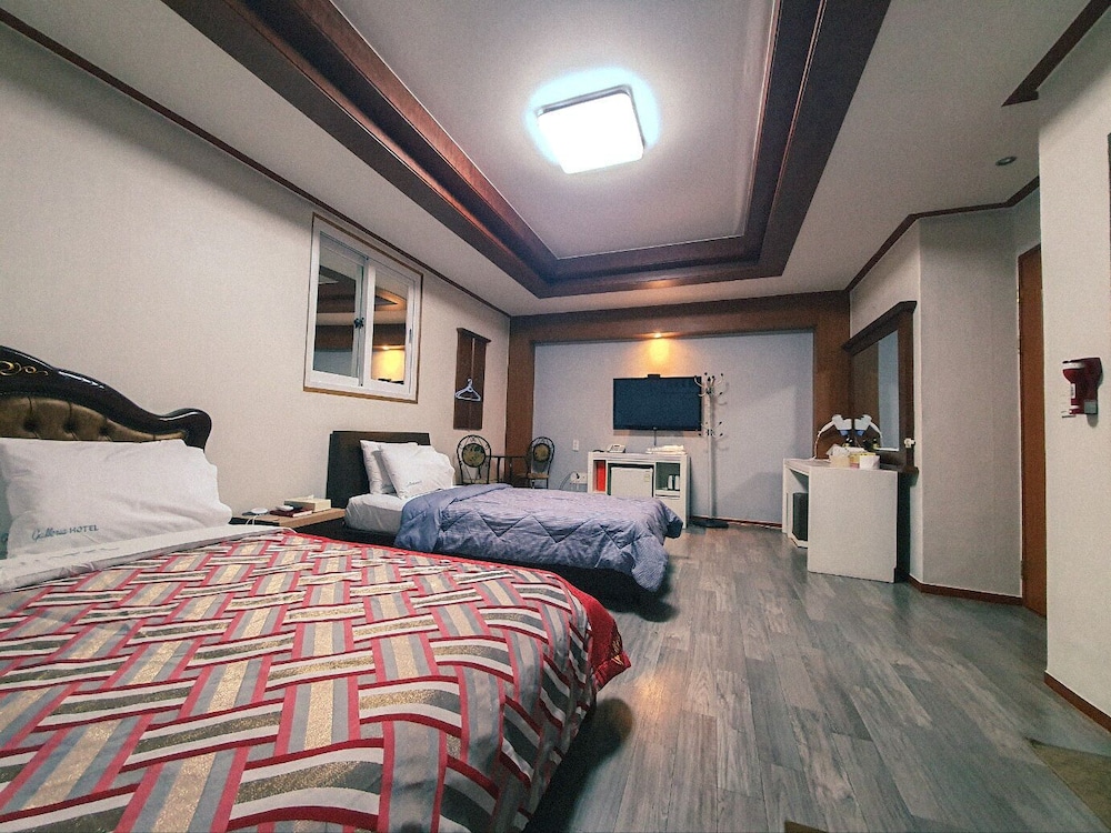Galleria Hotel 9/56