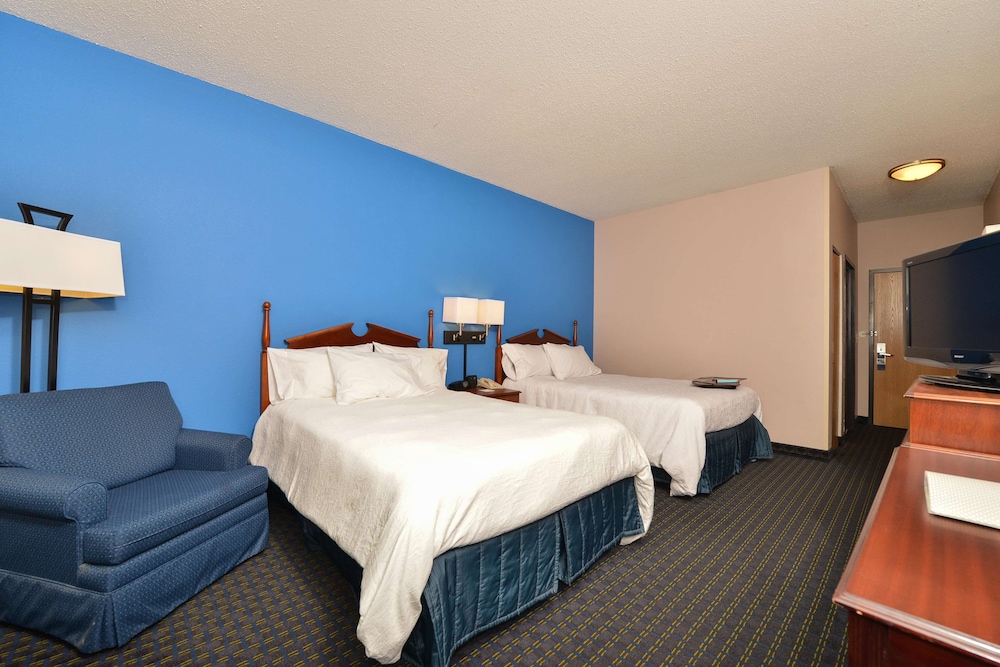 Hampton Inn Collinsville 24/62