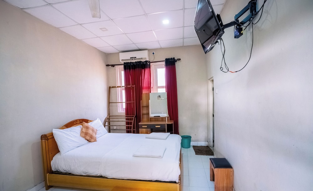 River Side Hotel Katunayake 19/42