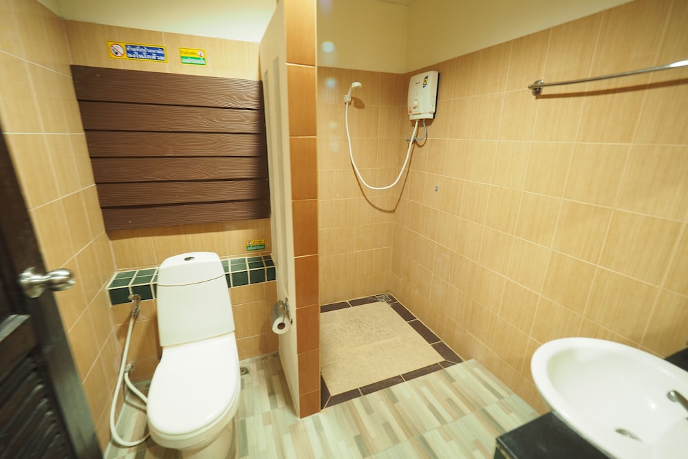 Amorn Sukhothai Hotel 30/32