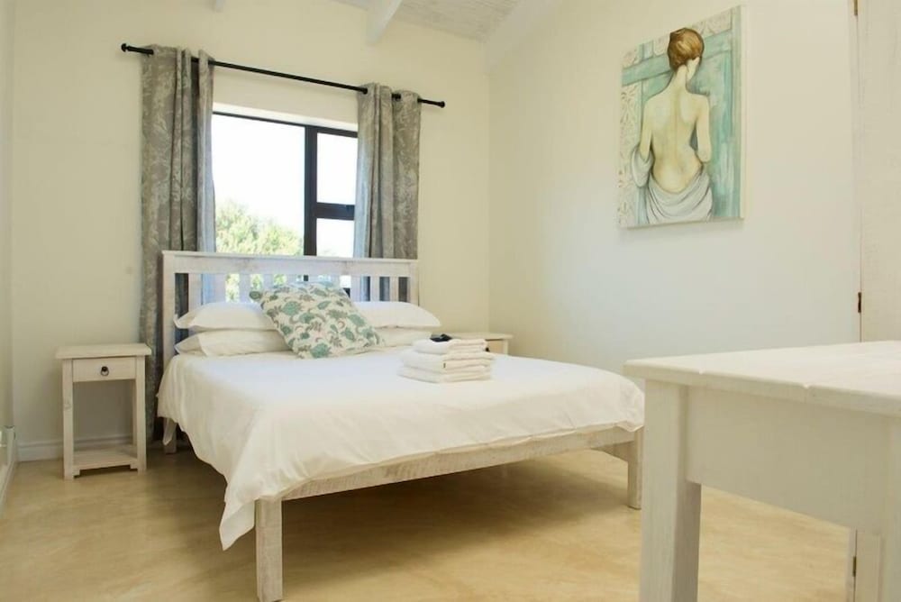Osler Place Stilbaai 4/15