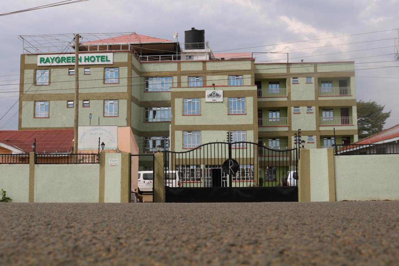 Raygreen Hotel 3/45