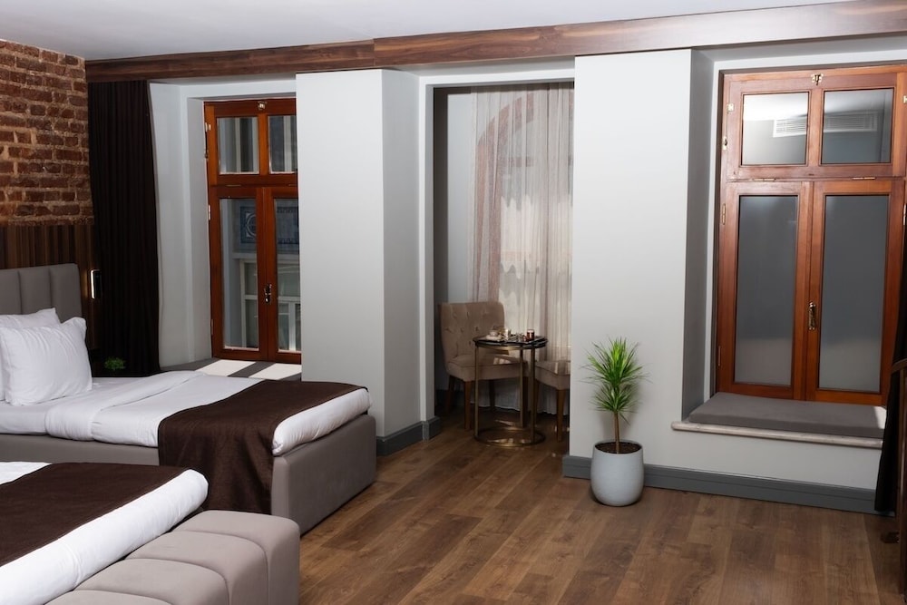 Vita Suites Karakoy 30/66