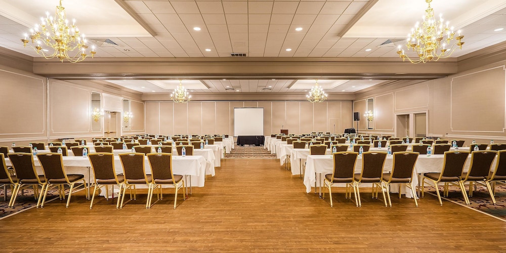 Envision Hotel And Conference Center Mansfield Foxboro 19/24
