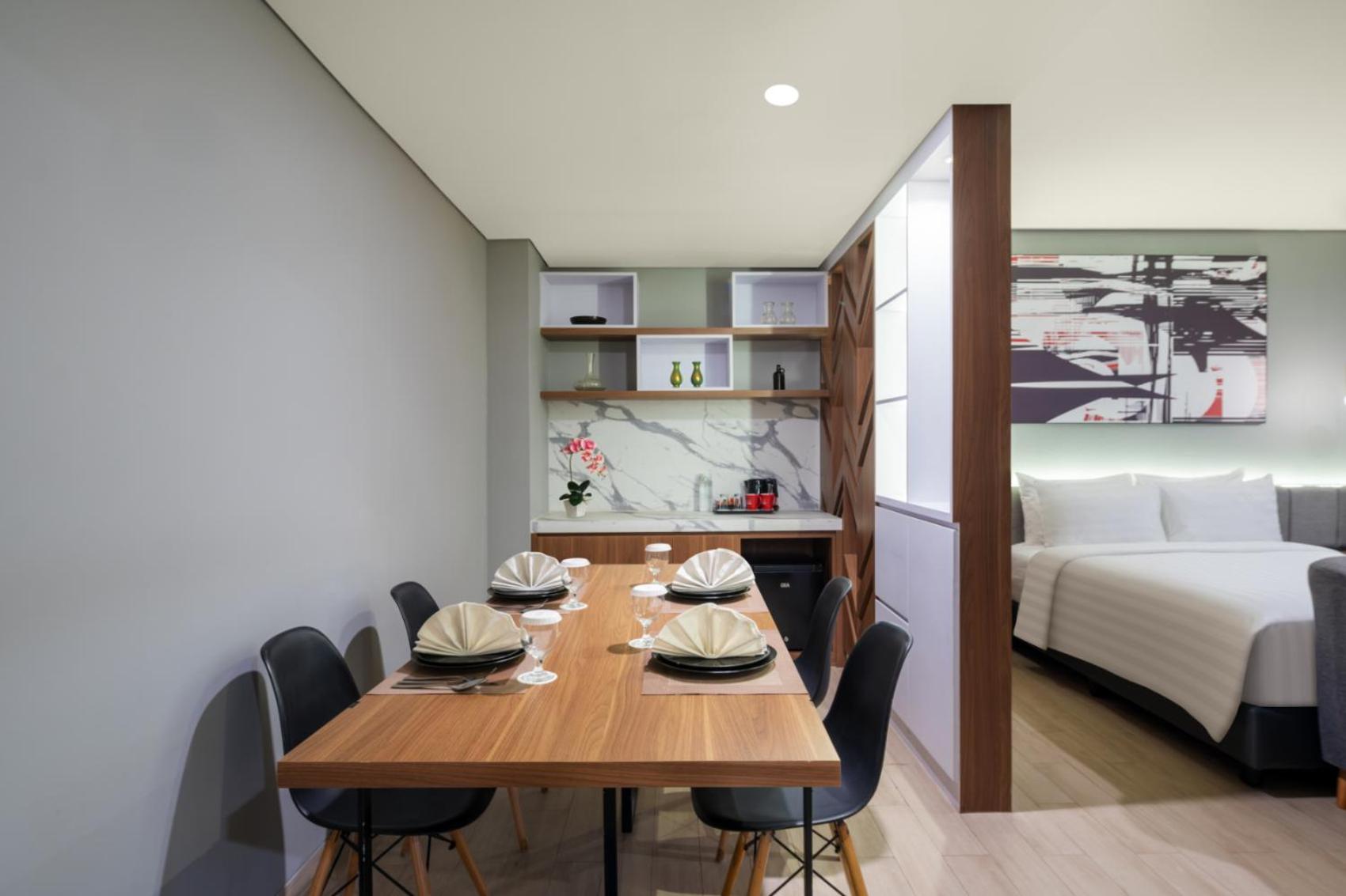 Azana Style Hotel Bandara 53/54