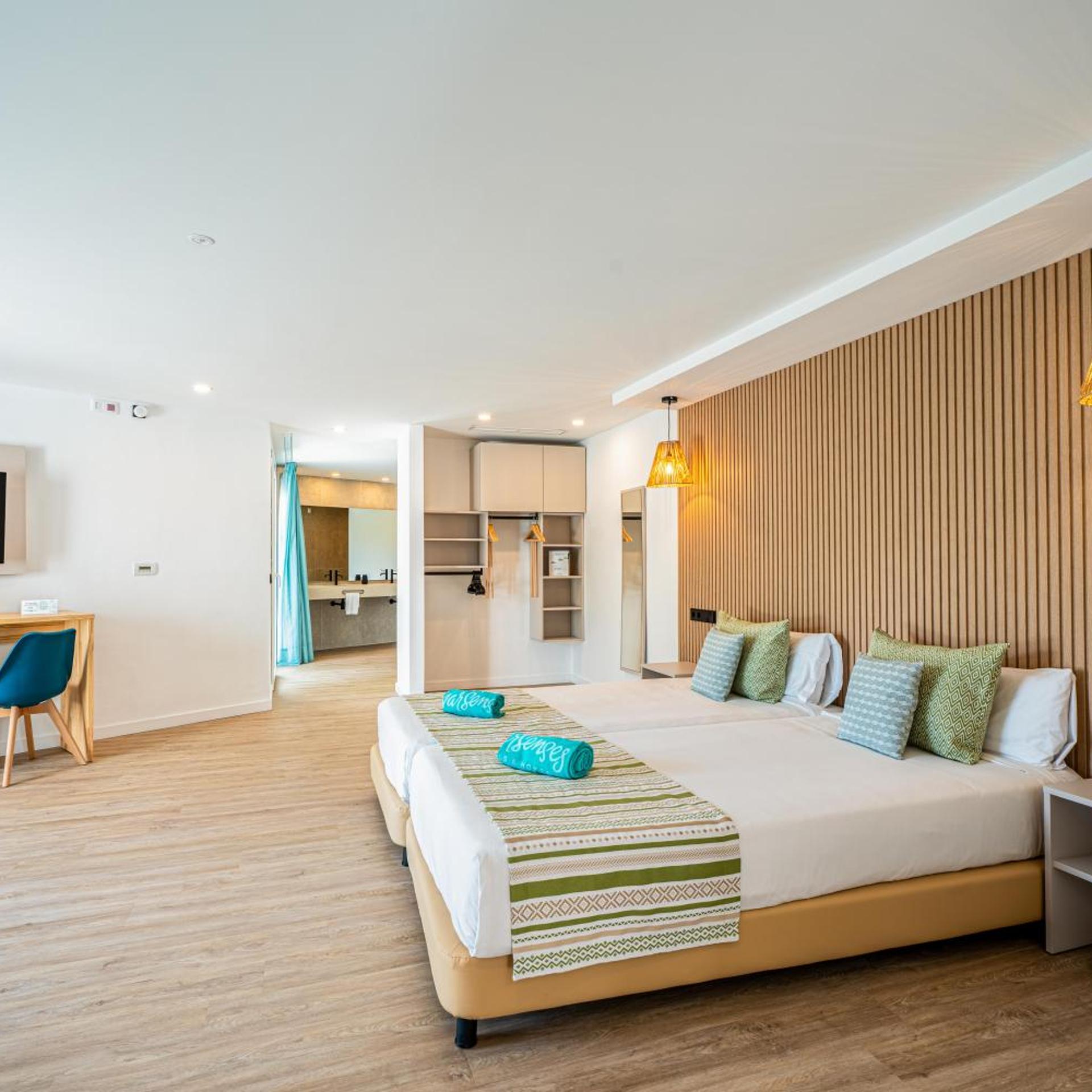 Universal, Junior Suite, Double Bed