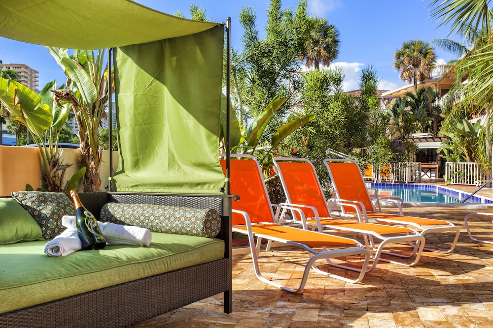 Ocean Beach Palace Hotel And Suites 32/67